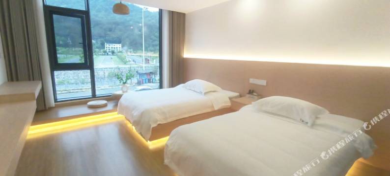 天堂寨望山居民宿图片