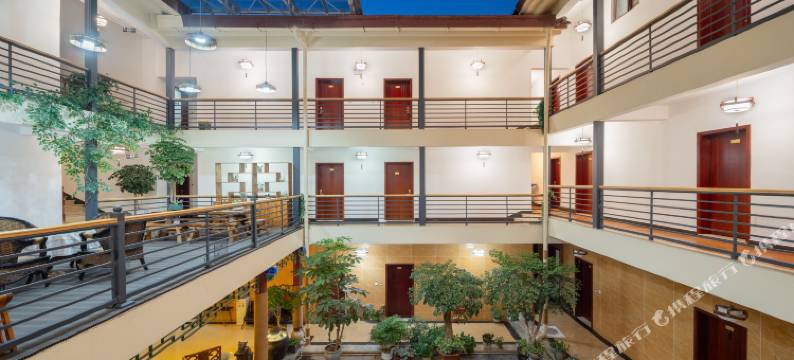 楚雄景煦酒店(彝人古镇店)图片