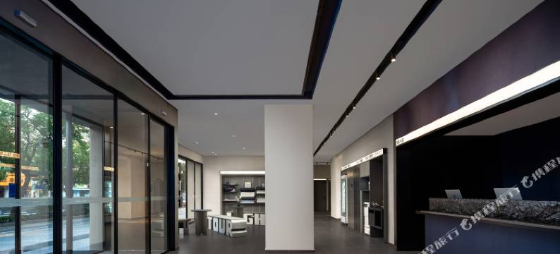 西安钟鼓楼五路口地铁站轻居酒店图片