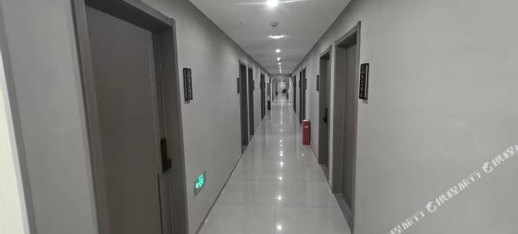 阿拉尔怡锦酒店(塔里木大学汇嘉时代广场店)图片
