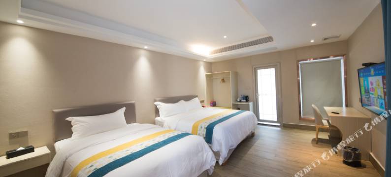 鼎爱酒店(肇庆东站鼎湖山风景区店)图片