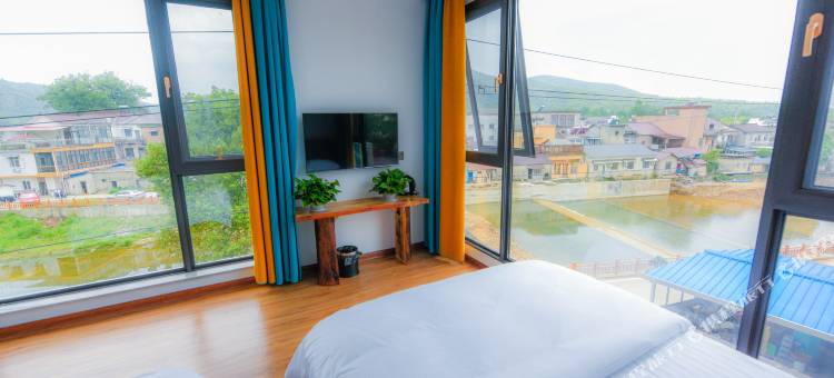 泾县月河湾民宿(月亮湾风景区皖南川藏线店)图片