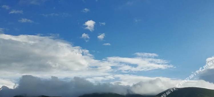 青海湖卡巴仓·措琼诺日野奢民宿图片