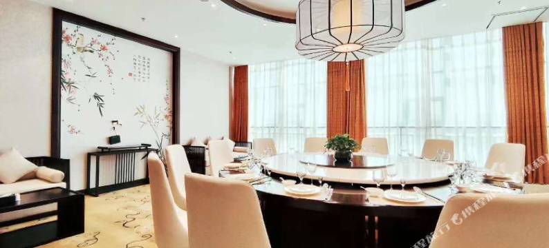 库尔勒梨城百和酒店图片