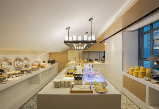 Echarm Hotel (Jinzhai Wuxing Street Guihua Park Store) Hotel Overview