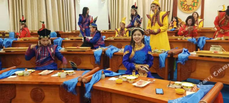 希拉穆仁草原蒙古包图片