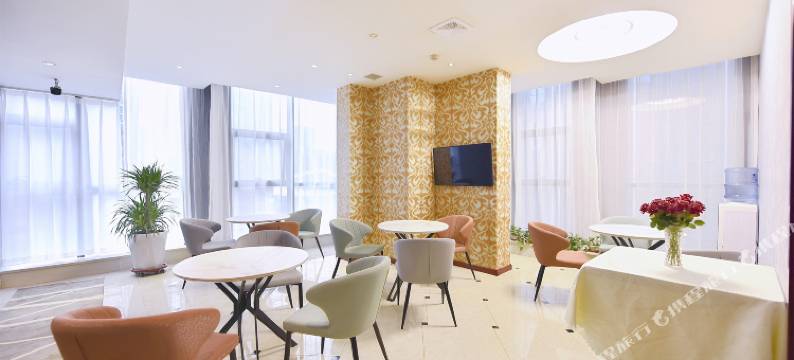 依莱妮休闲度假酒店(唐道637万达广场店)图片