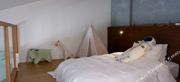 柒宿溪驻民宿(彭州龙门山柒村店)图片