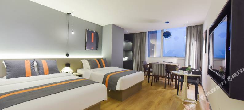 克里斯汀酒店(重庆解放碑步行街洪崖洞店)图片