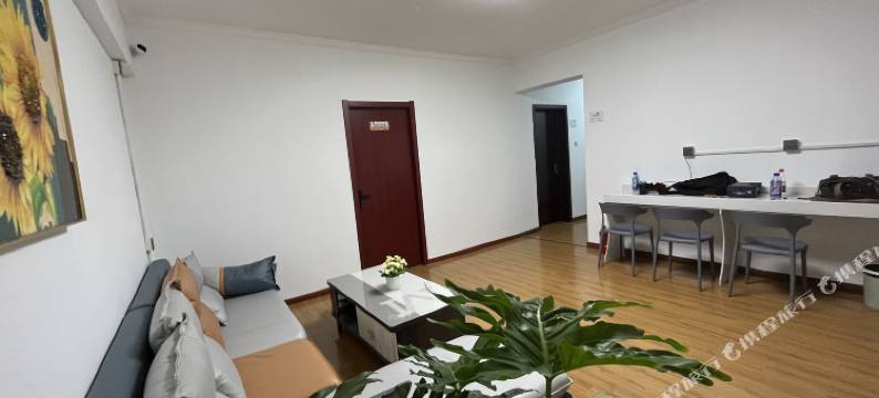 迷失海岸青年旅社(之心城安农大地铁站店)图片