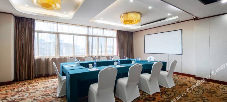 铂宫丽晶酒店(横州汽车站人民政府店)图片