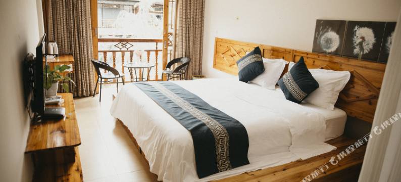 寄情轩驿站(凤凰古城店)图片