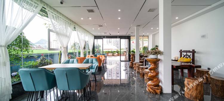 六盘水帛垚花园酒店(水城古镇店)图片