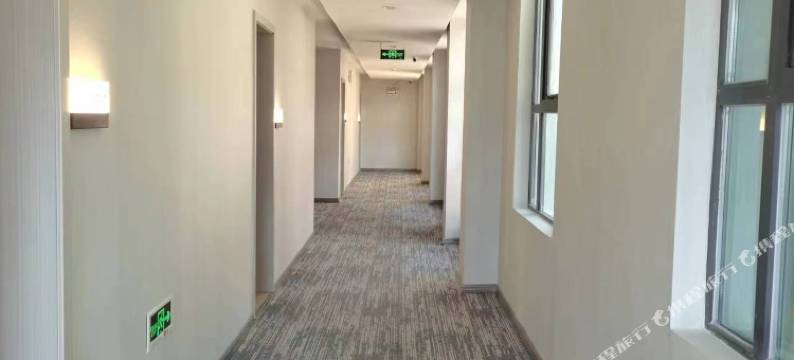 八宿多拉林卡富氧酒店图片