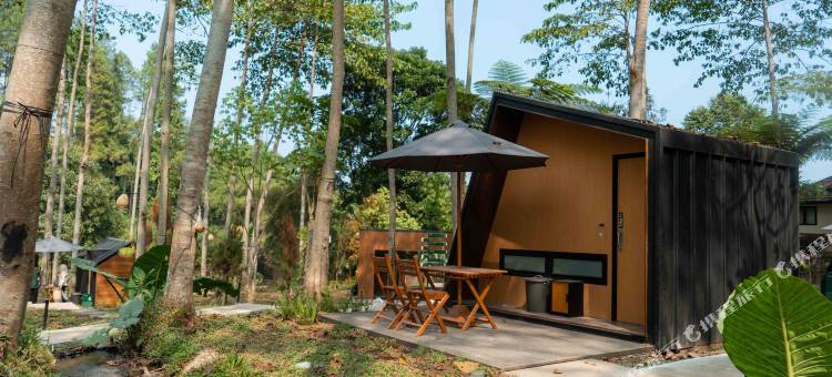 Bobocabin塔维亚庞查克(Bobocabin The Tavia, Puncak)图片