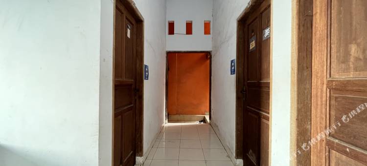 O酒店齐扎82号伊斯兰公寓(Hotel O Ziza Kost82 Syariah)图片