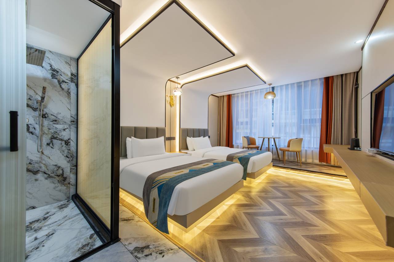 松潘栖钰电梯酒店