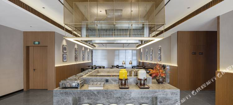 仟那酒店(荣誉新世界购物中心龙湖公园店)图片