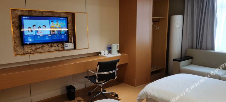 临泉喜乐美酒店图片