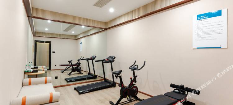 艺龙安悦酒店(克拉玛依汇嘉滨河广场店)图片