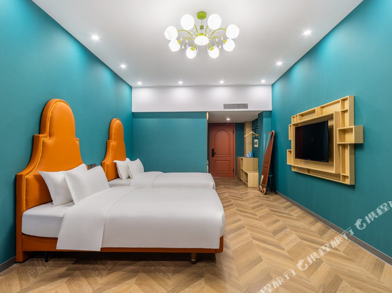 花筑·山月栖秋酒店(长白山西景区旅游服务中心店)