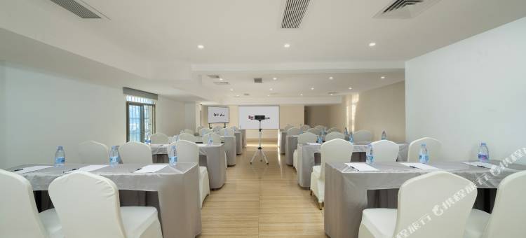 丽呈铂锐酒店(广州奥体中心鱼珠地铁站店)图片