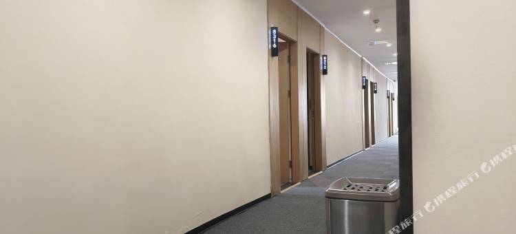 和宅无人酒店(西固城商业步行街店)图片