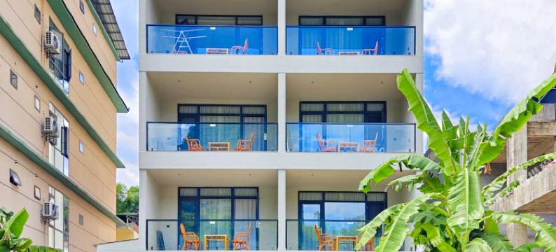 伴山栖居(20元人民币背景风景区店)图片