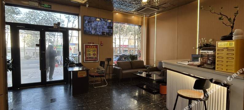 百胜商务酒店(和田玉泉河公园店)图片