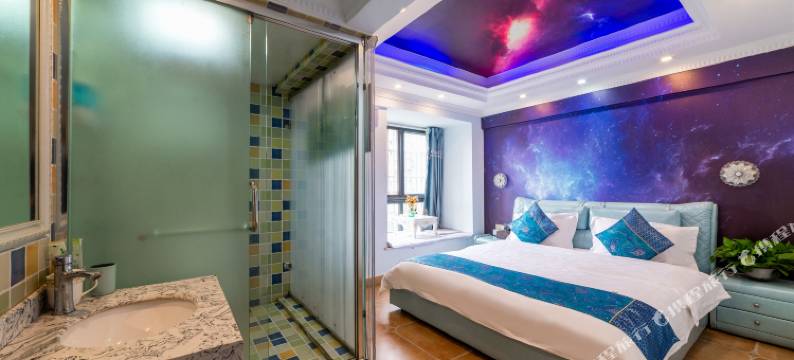 成都尚美精品主题公寓图片