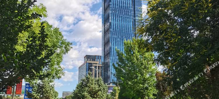 99号假日酒店(银川世和天玺国际中心店)图片