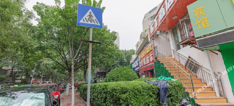 布丁连锁酒店(济南齐鲁医院泉城广场店)图片