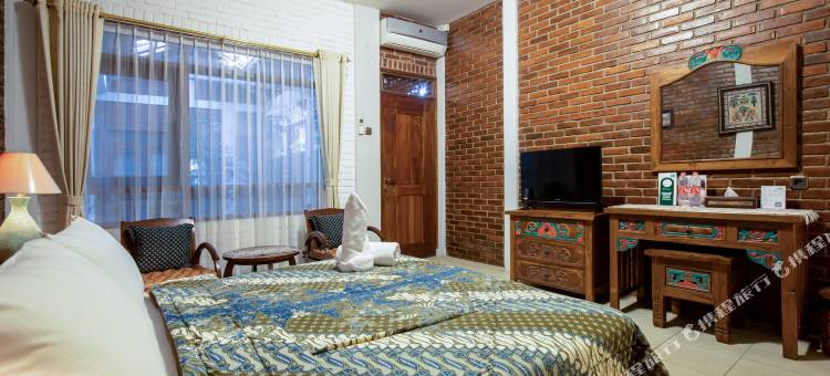 红多兹伊斯兰Plus酒店-近帕斯陶尔2号出口(Sekararum Butik Syariah Guesthouse)图片