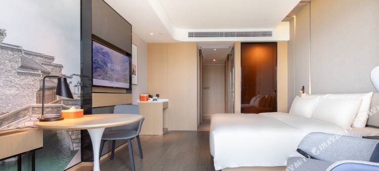 蚌埠市中心胜利中路亚朵酒店图片