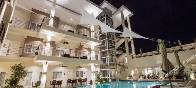 罗维拉套房酒店(Rovira Suites)图片