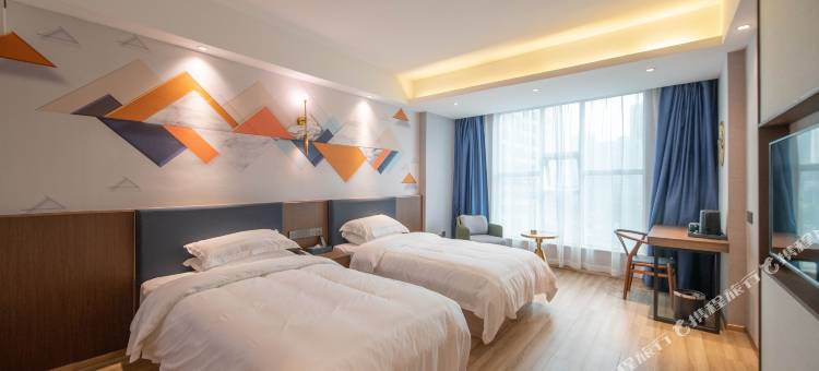 万纳轻雅酒店(涟钢沃尔玛五江建材店)图片