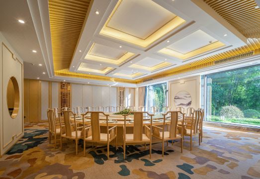 Yangshuo Yulong River Impression ResortHotel Overview