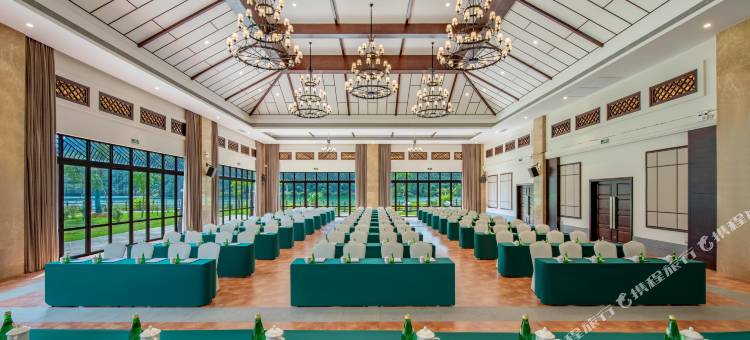 韶关乳源蓝山源岭南东方温泉酒店图片