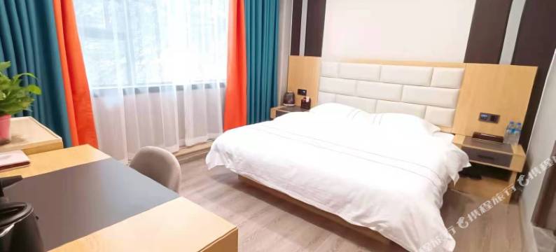 贵阳华泰酒店(中大国际大营坡店)图片