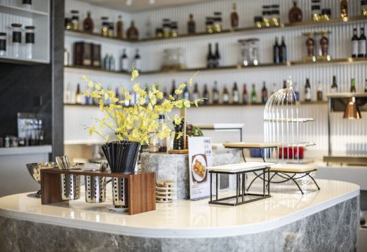 Home Inns HotelHotel Overview