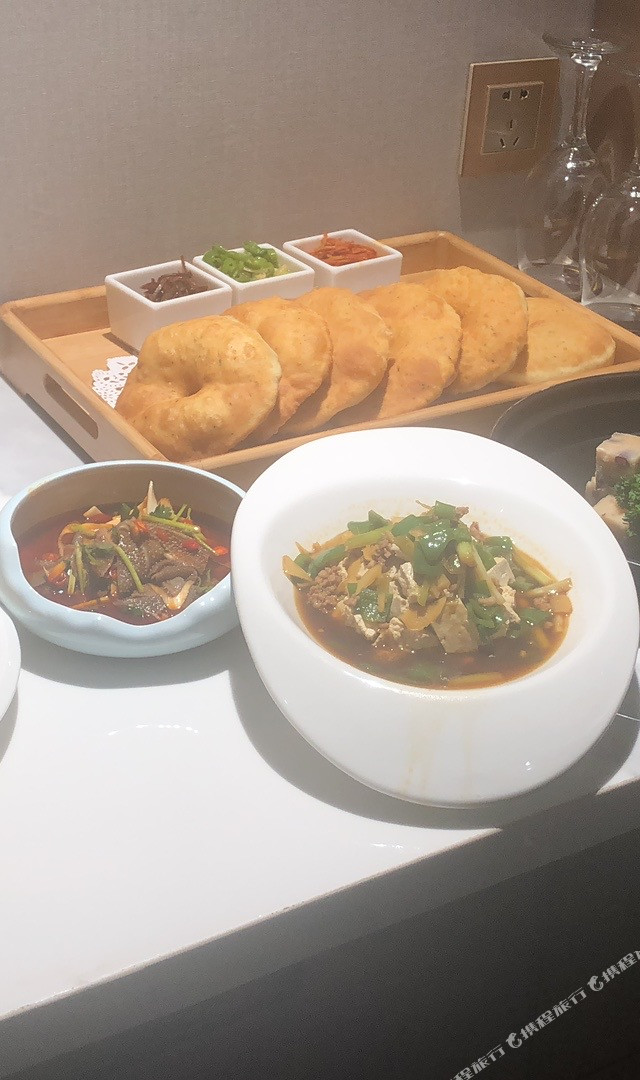 环境:在诗经里里面环境很不错,也很好|_玉镜台温泉酒店