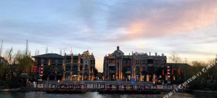依云·湖畔空中合院客栈(台儿庄古城风景区店)图片