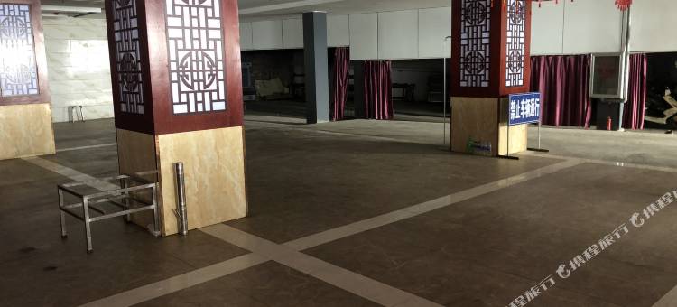 红河县漫步云端大酒店图片