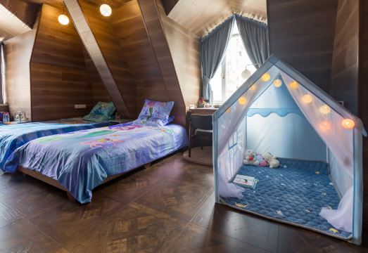 Landing Cloud Hotel Hotel Overview