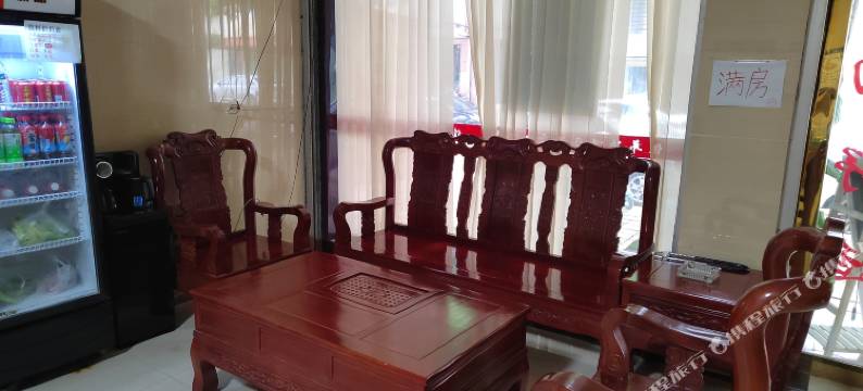 崇左嘉年华假日酒店图片