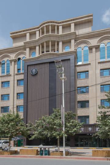 8709条点评棒和田市 · 近龙煤大厦|距市