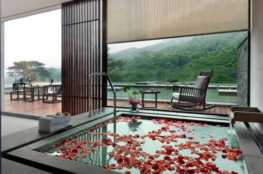 峨眉山红珠山宾馆禅意山居图片