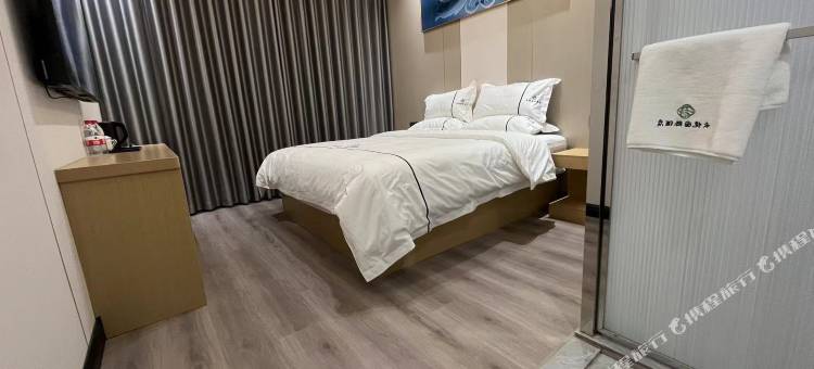 云悦国际酒店(武汉天河国际机场恒大影城店)图片
