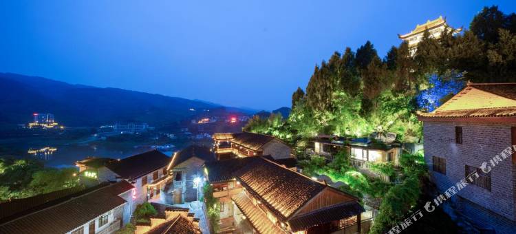 芙蓉镇土司驿栈(大瀑布店)图片