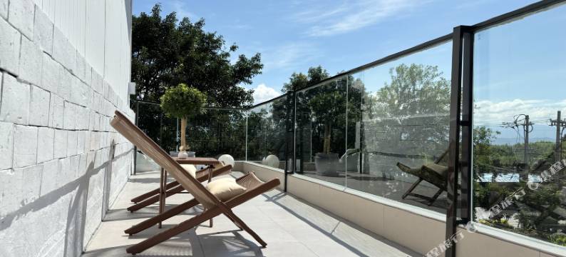 洱屿间·洱海悠居·轻奢庭院美宿(大理古城洱海门店)图片